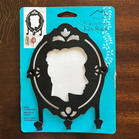 Vignette Metal Key Rack - Picture 12 of 12